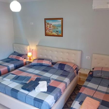 Hotel Ziku Δυρράχιο Εξωτερικό φωτογραφία
