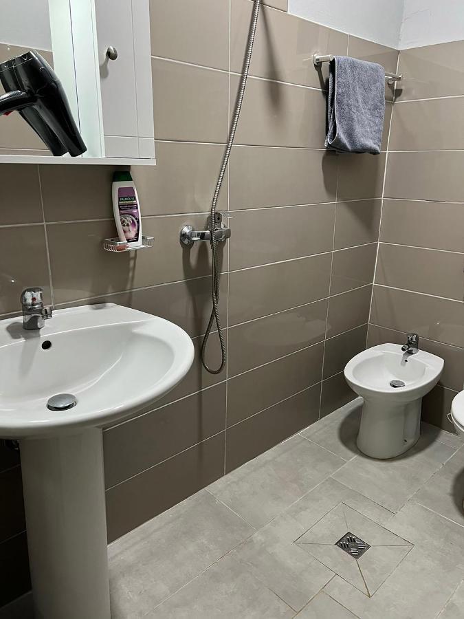 Hotel Ziku Δυρράχιο Εξωτερικό φωτογραφία
